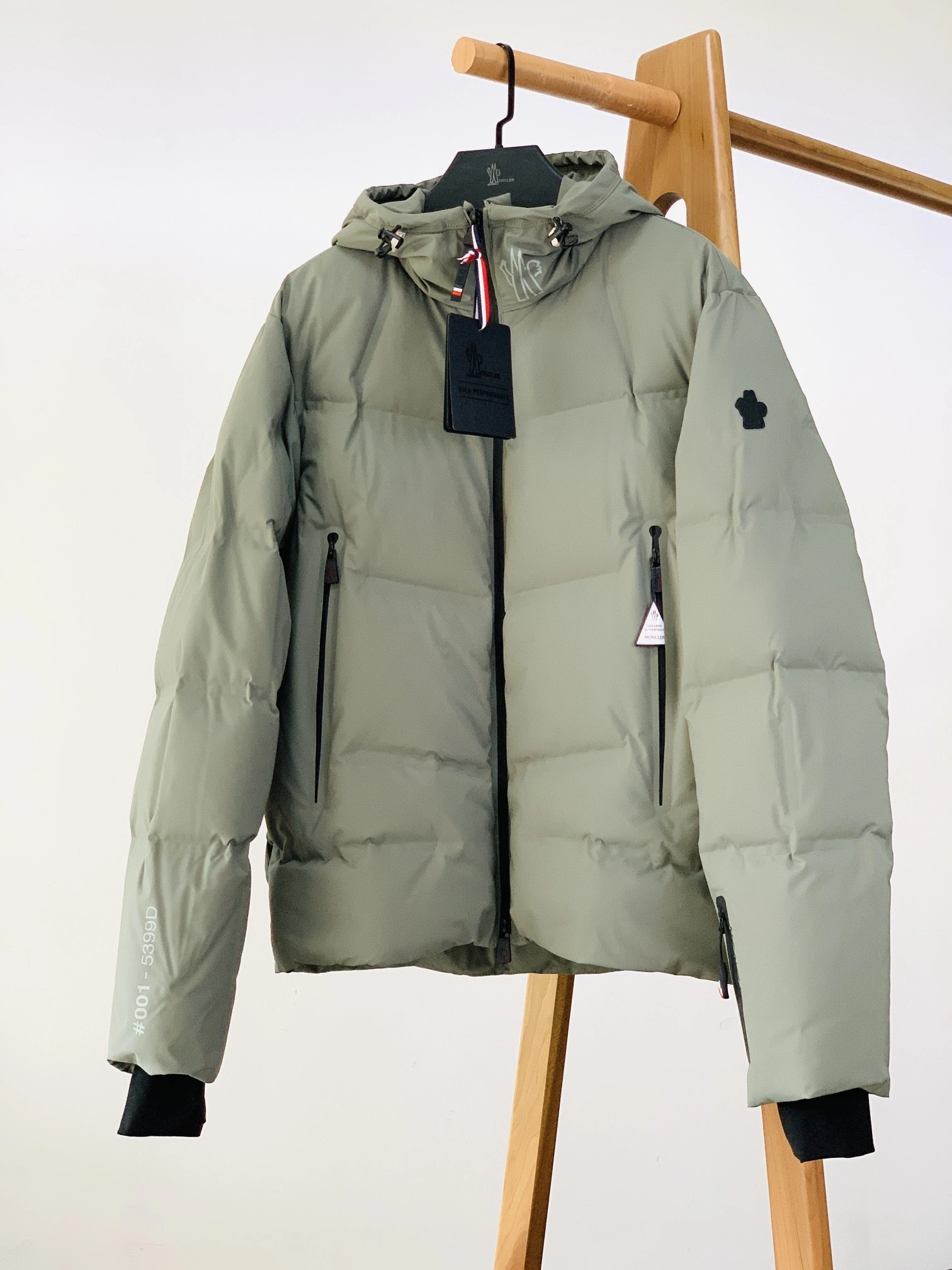 wg.luxury-- 7o9385r Down jacket 2colour item: E-F443J1224-2H